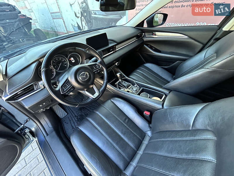 Седан Mazda 6 2018 в Киеве