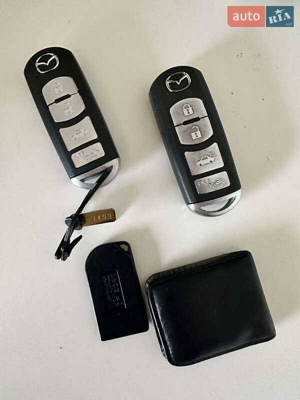 Седан Mazda 6 2018 в Жовкві