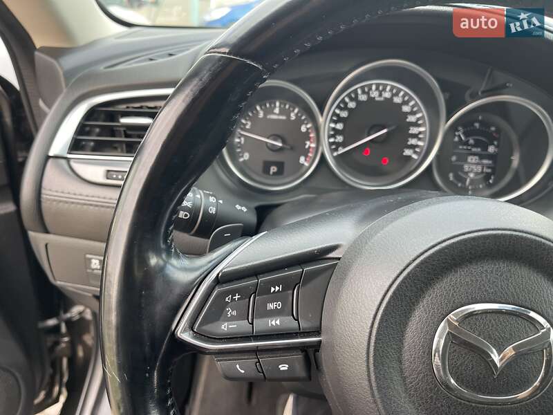 Седан Mazda 6 2016 в Николаеве