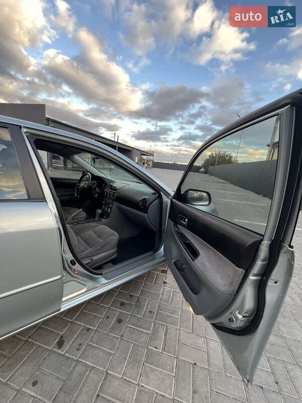 Седан Mazda 6 2003 в Черкасах