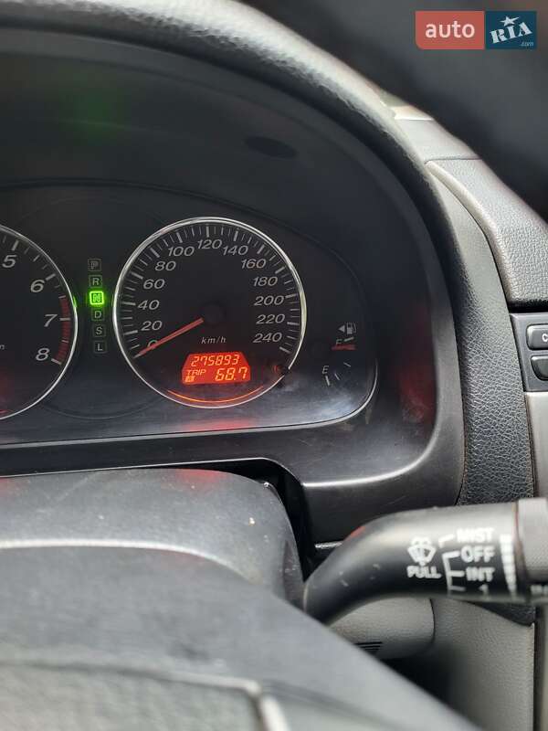 Седан Mazda 6 2004 в Новых Санжарах