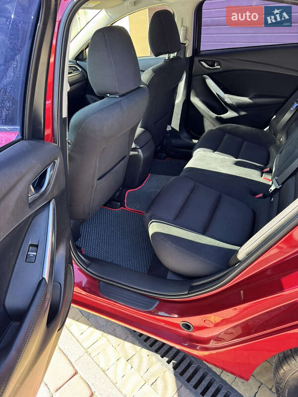 Седан Mazda 6 2016 в Львове