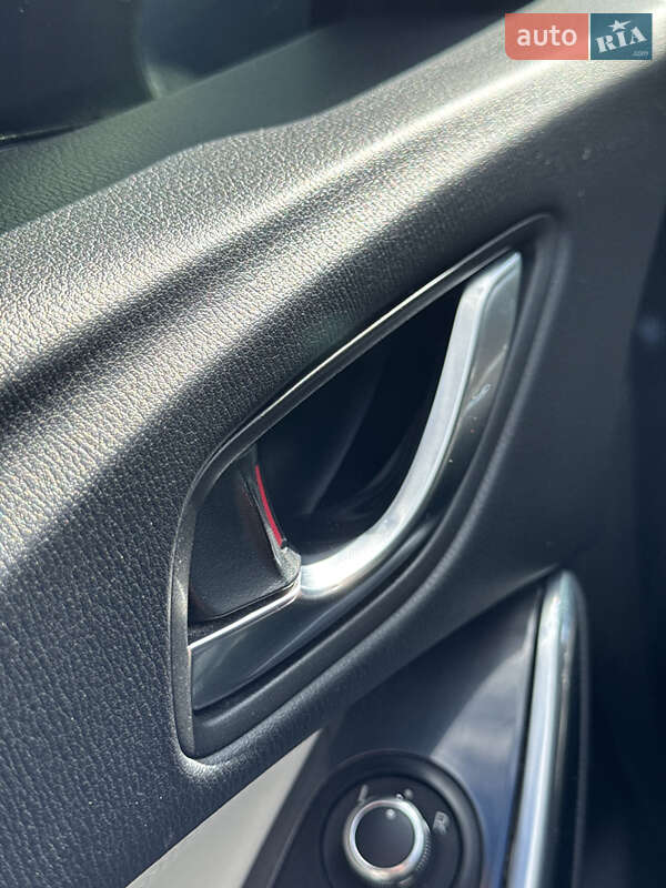 Седан Mazda 6 2015 в Миколаєві