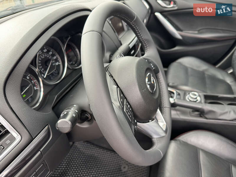 Седан Mazda 6 2013 в Киеве