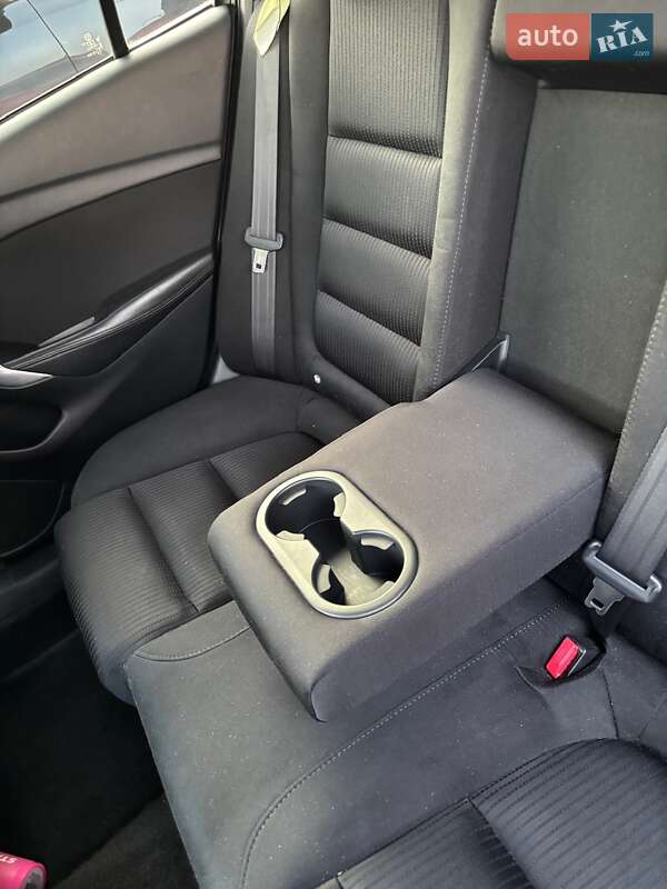 Седан Mazda 6 2015 в Киеве