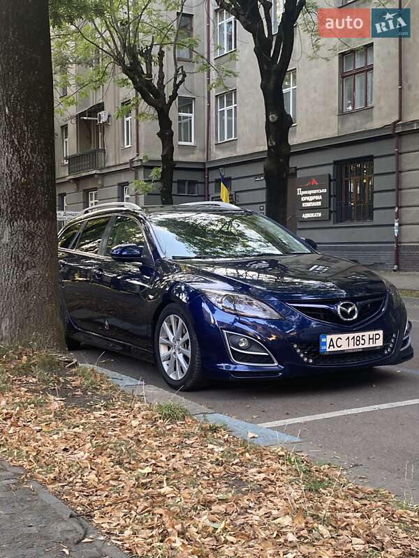 Універсал Mazda 6 2011 в  фото Універсал Mazda 6 2011 в