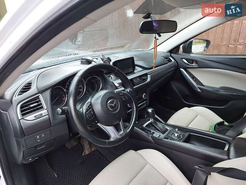 Седан Mazda 6 2016 в Охтирці