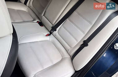 Седан Mazda 6 2016 в 