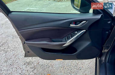 Седан Mazda 6 2016 в 