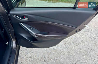 Седан Mazda 6 2016 в 