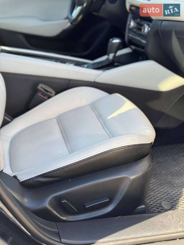 Седан Mazda 6 2016 в Калуші