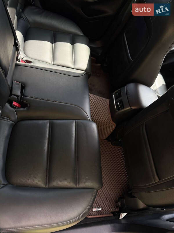 Універсал Mazda 6 2016 в Ізяславі