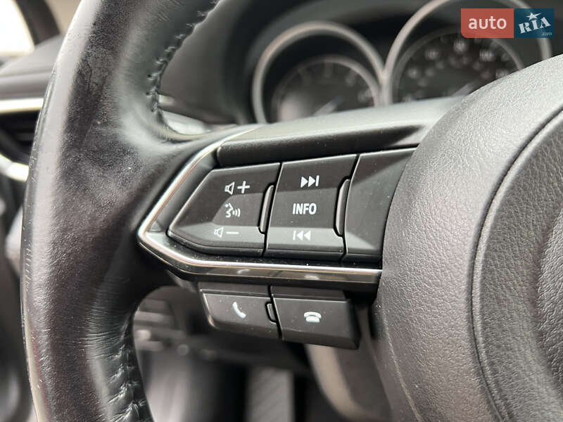 Седан Mazda 6 2018 в Житомирі