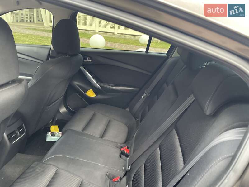 Седан Mazda 6 2015 в Ивано-Франковске