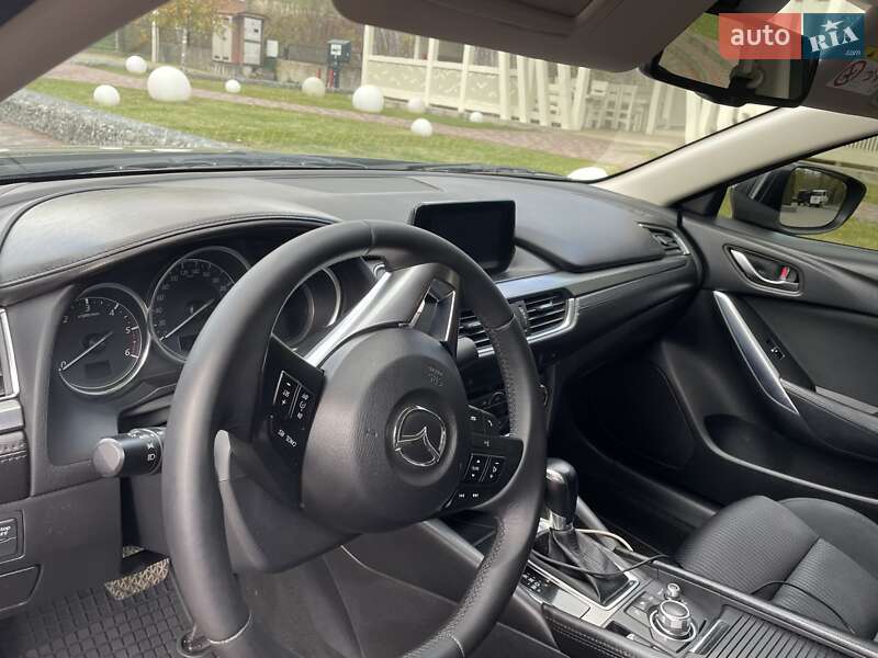 Седан Mazda 6 2015 в Ивано-Франковске