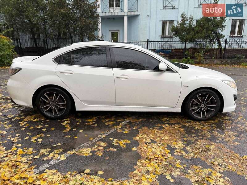 Седан Mazda 6 2011 в Киеве