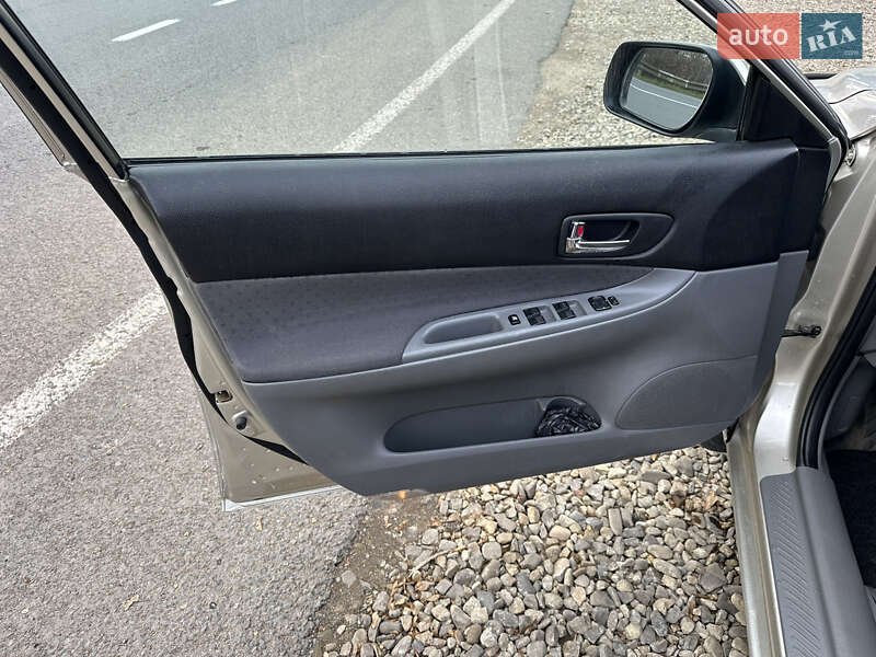 Седан Mazda 6 2002 в Коломые