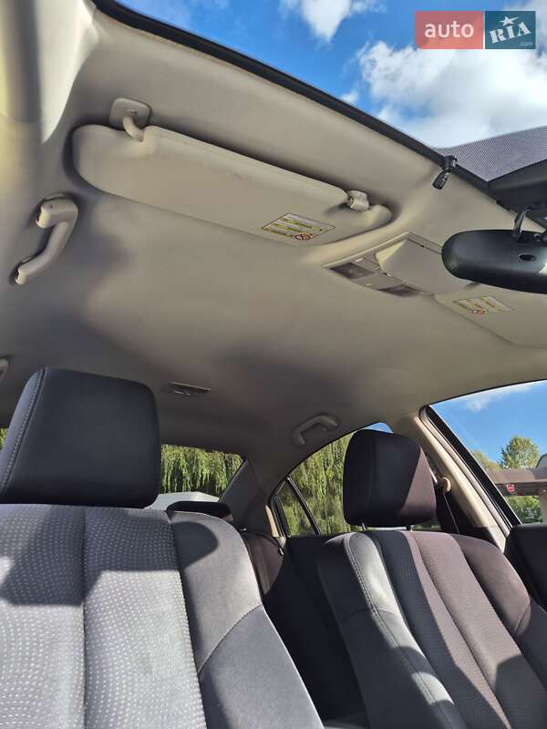 Седан Mazda 6 2008 в Волочиську