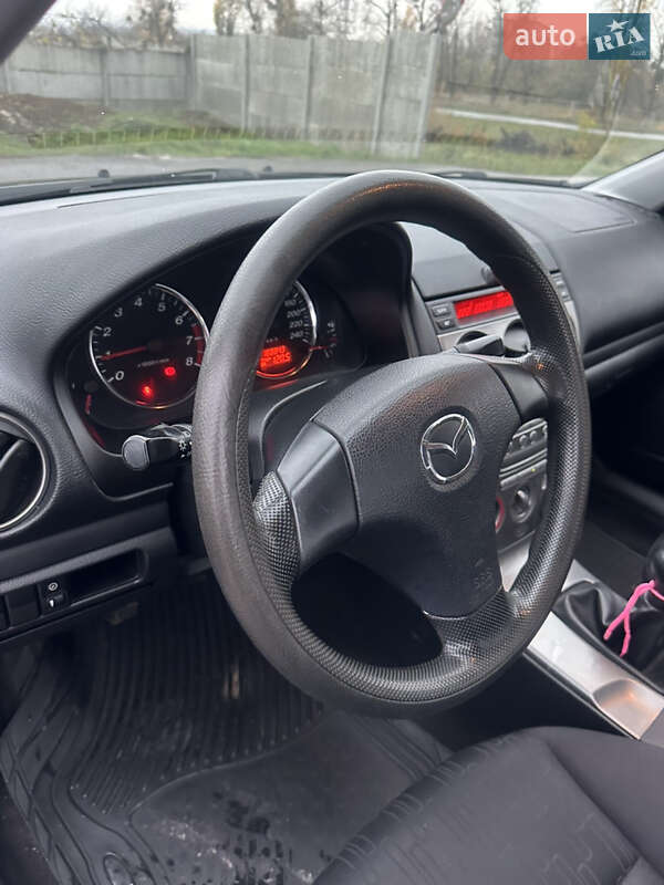 Седан Mazda 6 2002 в Новой Водолаге