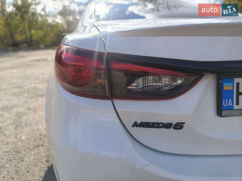 Седан Mazda 6 2015 в Запорожье