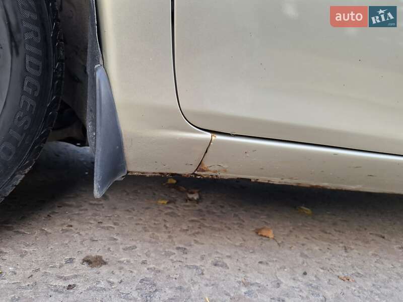 Седан Mazda 6 2003 в Дніпрі