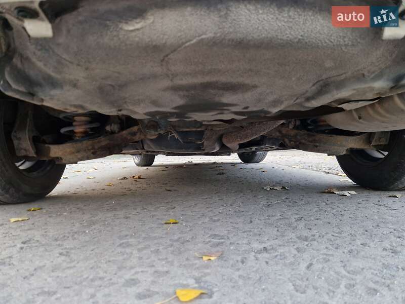 Седан Mazda 6 2003 в Дніпрі