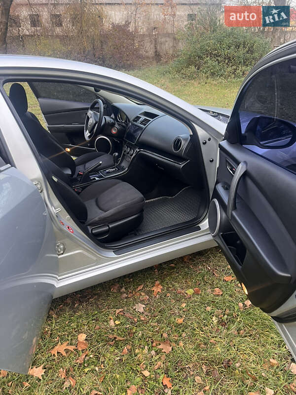 Седан Mazda 6 2009 в Сторожинці