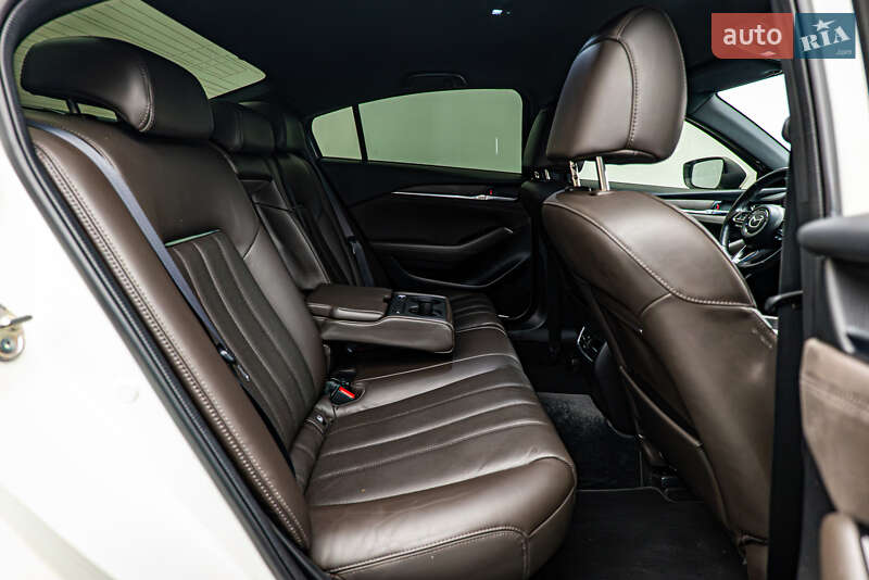 Седан Mazda 6 2019 в Киеве