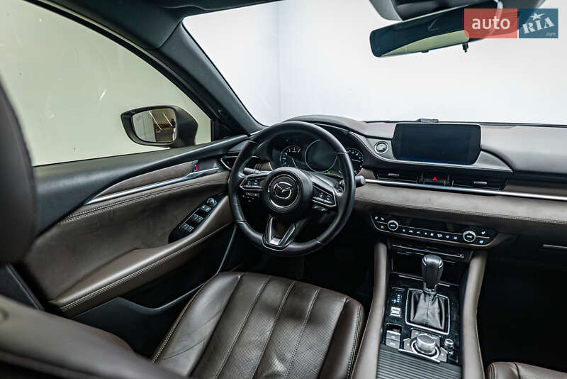 Седан Mazda 6 2019 в Киеве