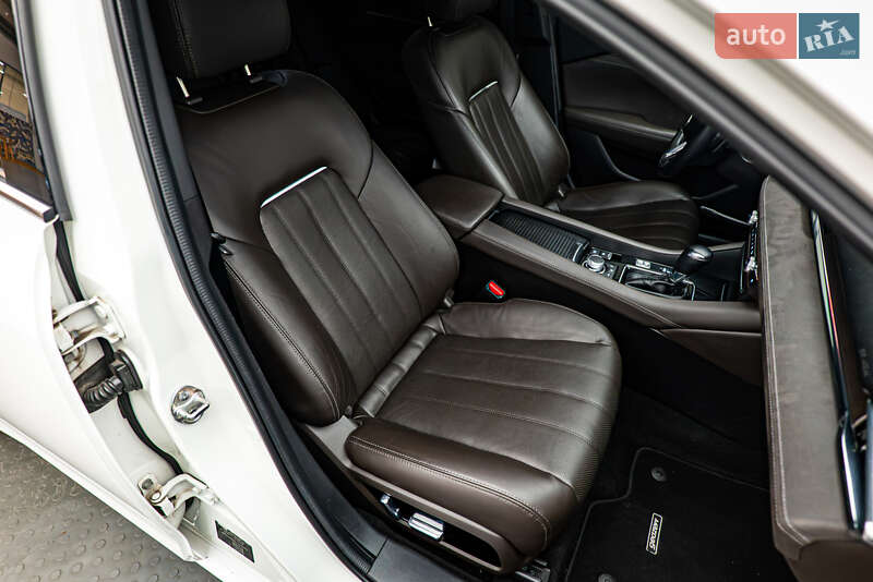 Седан Mazda 6 2019 в Киеве