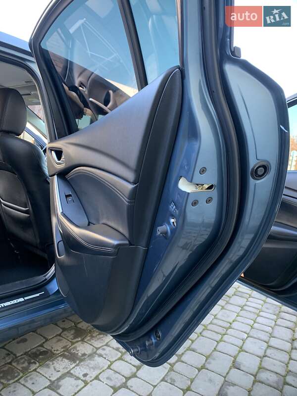 Седан Mazda 6 2014 в Самборі