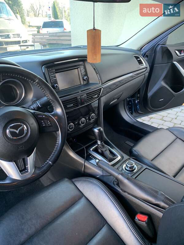 Седан Mazda 6 2014 в Самборі