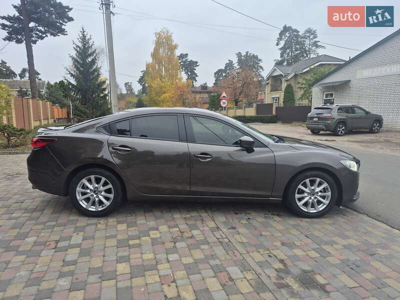 Седан Mazda 6 2016 в Киеве