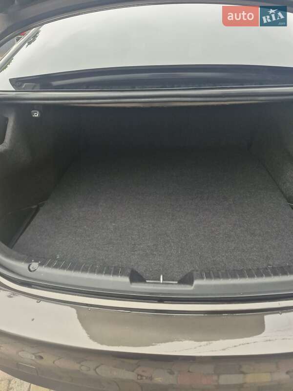 Седан Mazda 6 2016 в Киеве