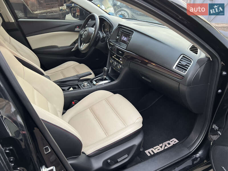Седан Mazda 6 2014 в Сумах