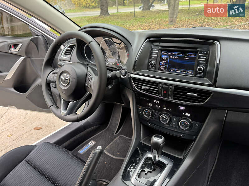 Седан Mazda 6 2014 в Запорожье