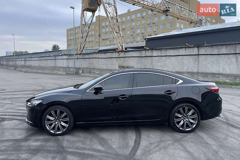 Седан Mazda 6 2018 в Львові