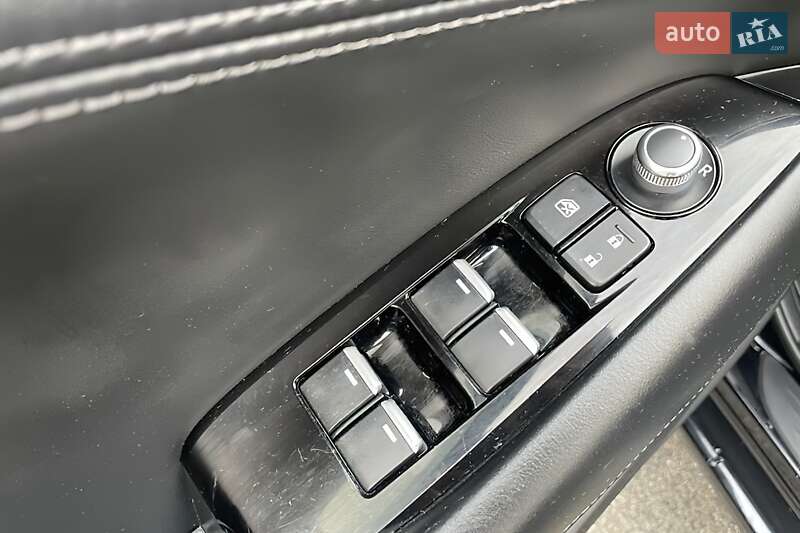 Седан Mazda 6 2018 в Львові