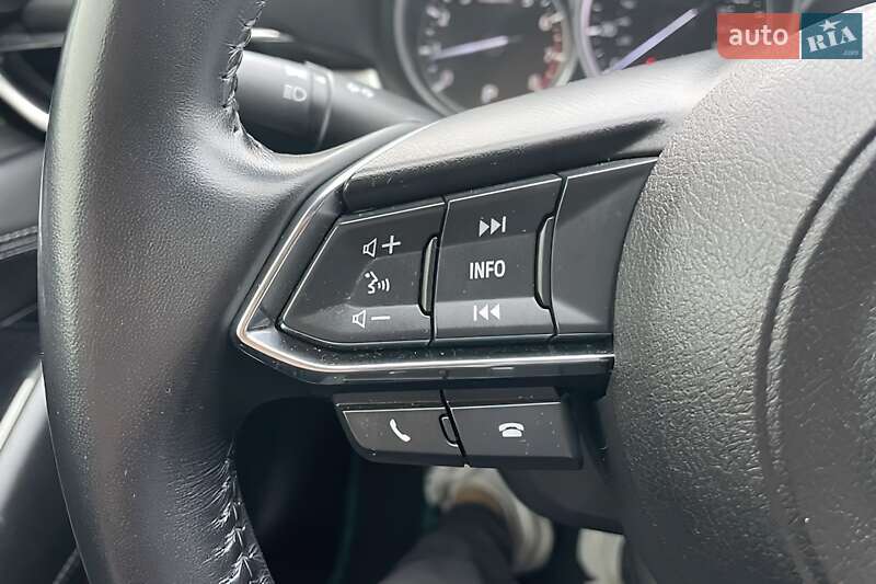 Седан Mazda 6 2018 в Львові