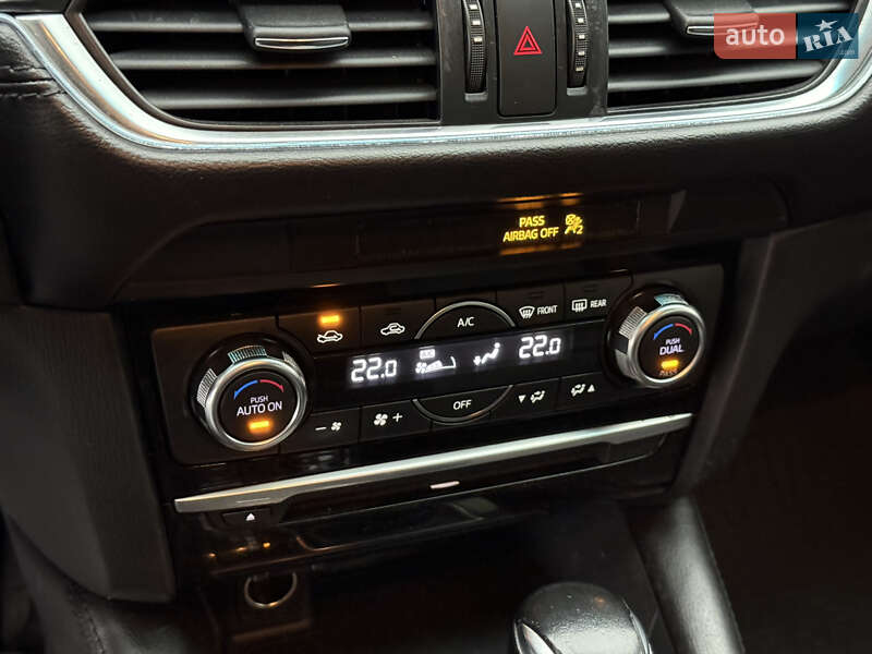 Седан Mazda 6 2016 в Дніпрі