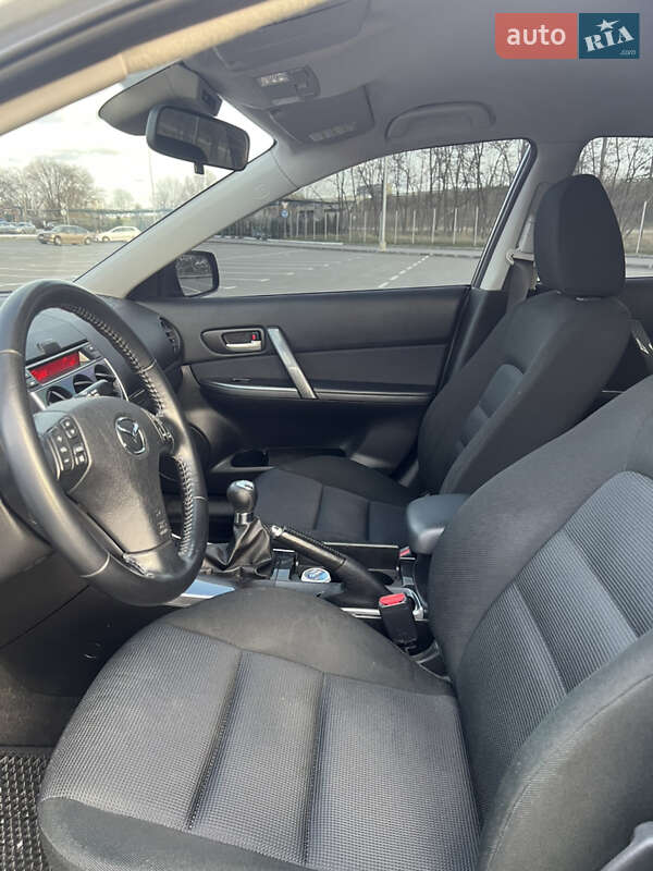 Лифтбек Mazda 6 2005 в Днепре