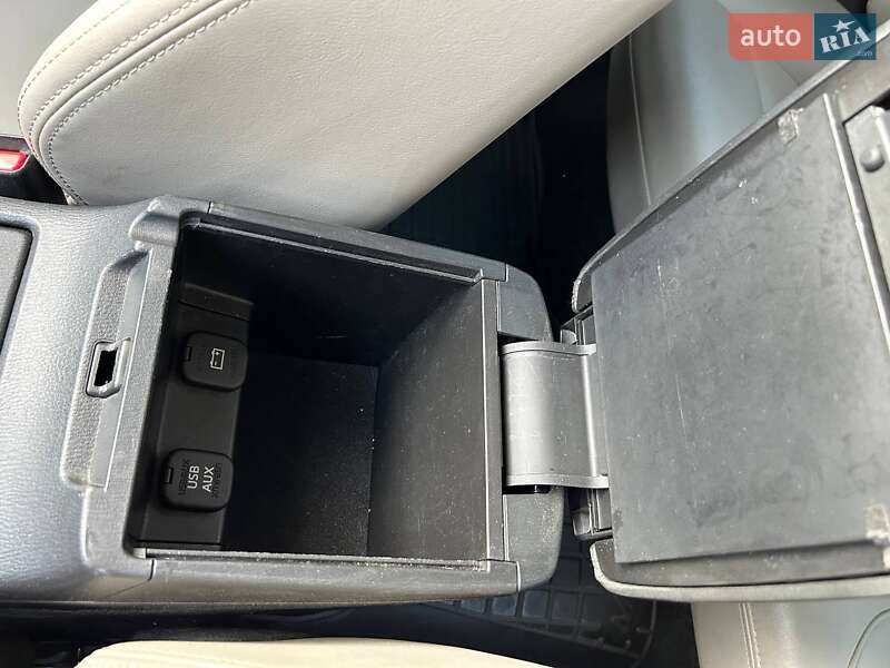 Седан Mazda 6 2013 в Дніпрі