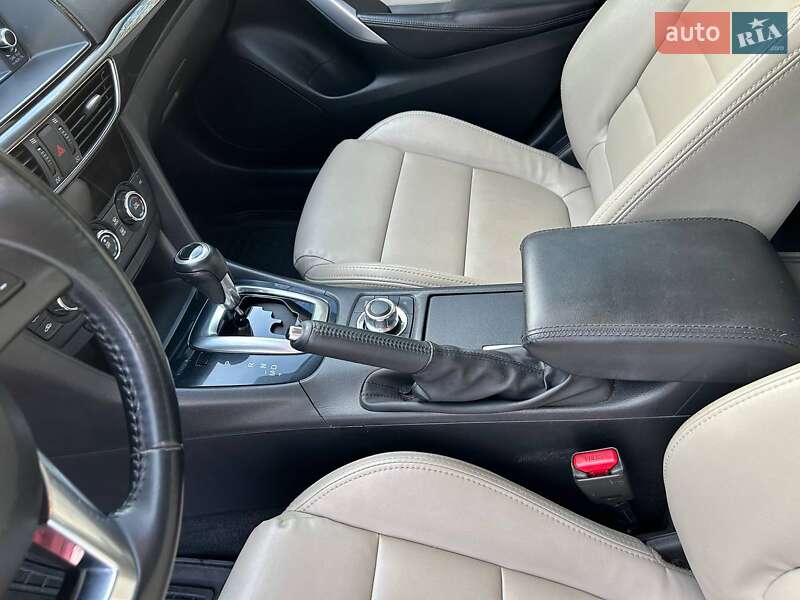 Седан Mazda 6 2013 в Дніпрі