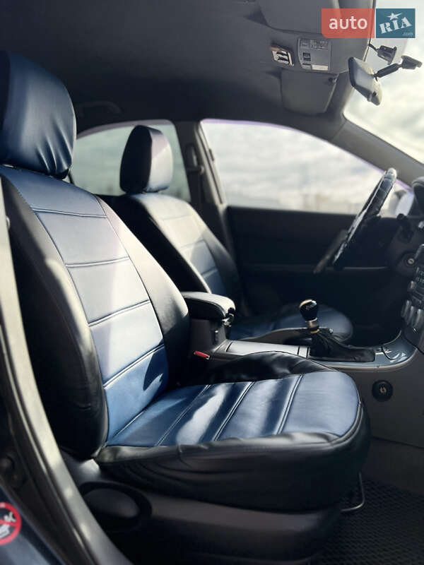 Седан Mazda 6 2003 в Николаеве