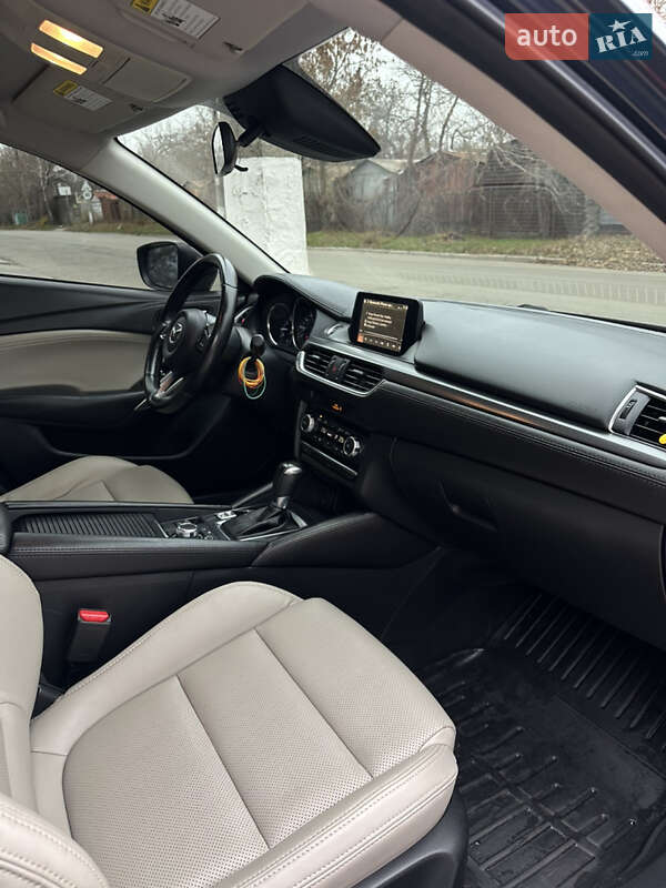 Седан Mazda 6 2017 в Запоріжжі