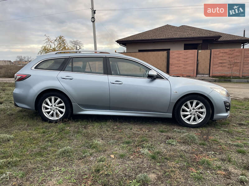 Универсал Mazda 6 2010 в Каменском