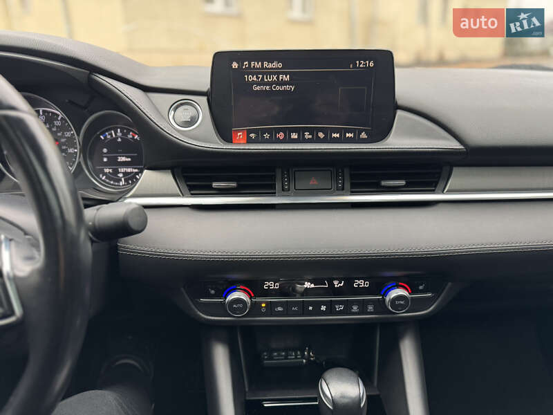 Седан Mazda 6 2018 в Львові