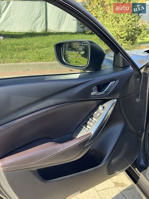 Седан Mazda 6 2017 в Ивано-Франковске