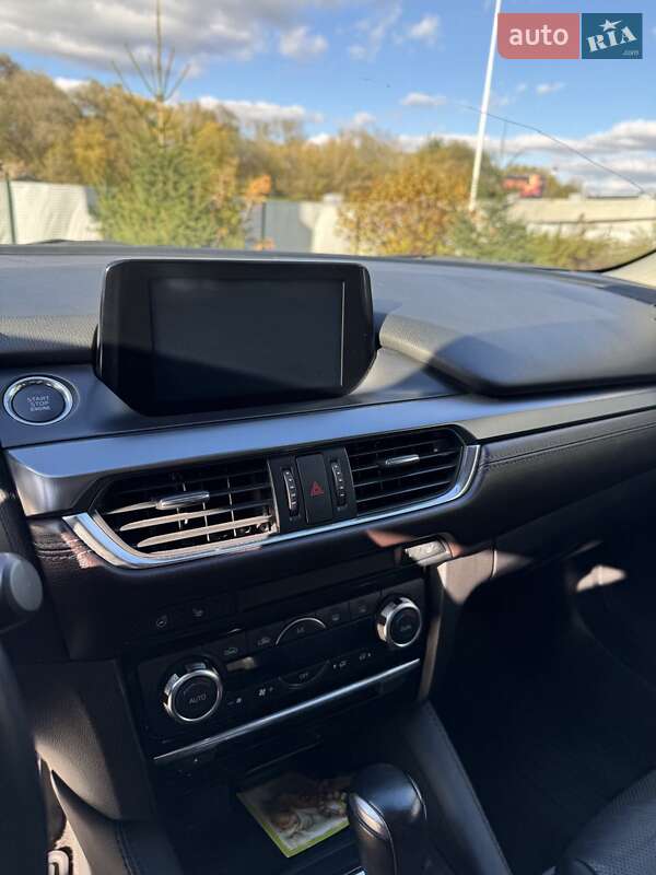 Седан Mazda 6 2017 в Ивано-Франковске