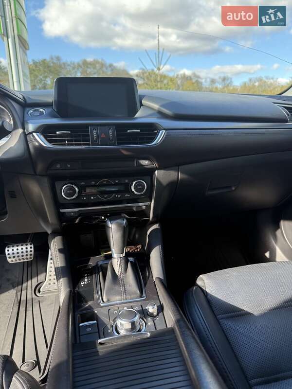 Седан Mazda 6 2017 в Ивано-Франковске
